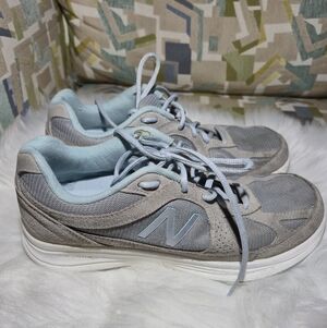 New Balance Mens Gray and Blue Athletic Shoes. ⚠Pay attention‎ to the details
